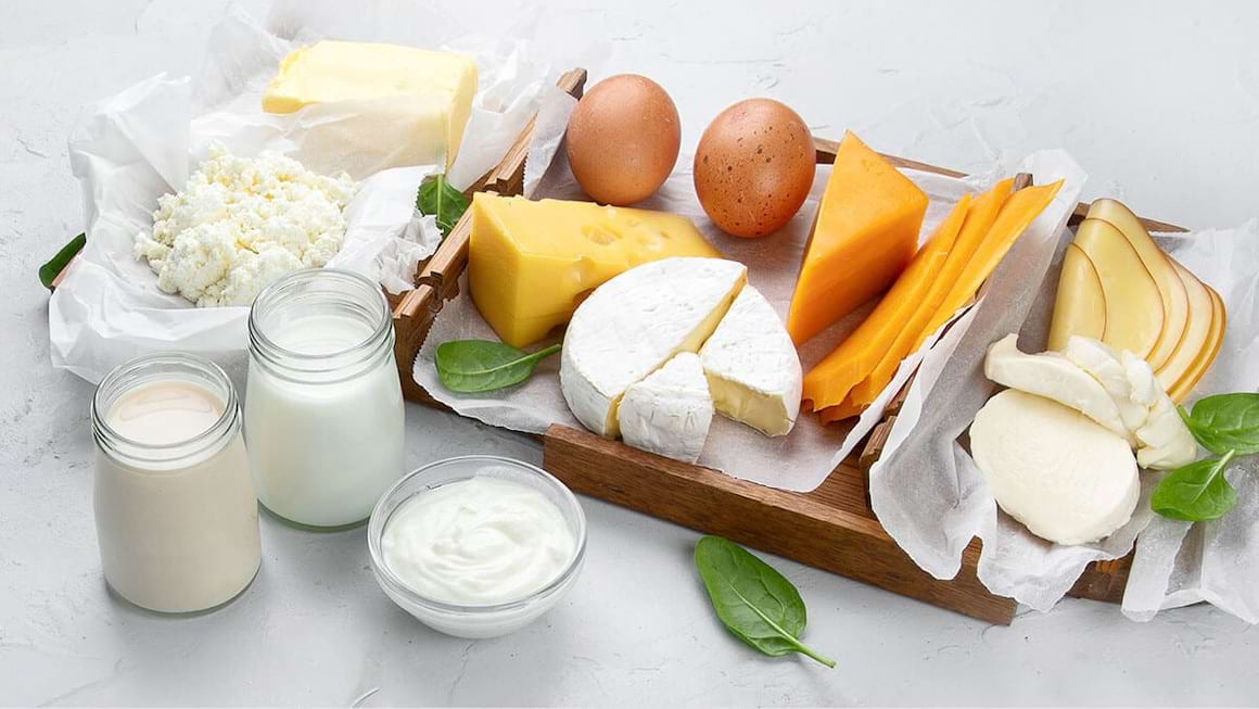 Daca valoarea colesterolului e mare, ai voie lactate, oua si carne?